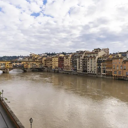 Acciaiuoli 18 Floransa