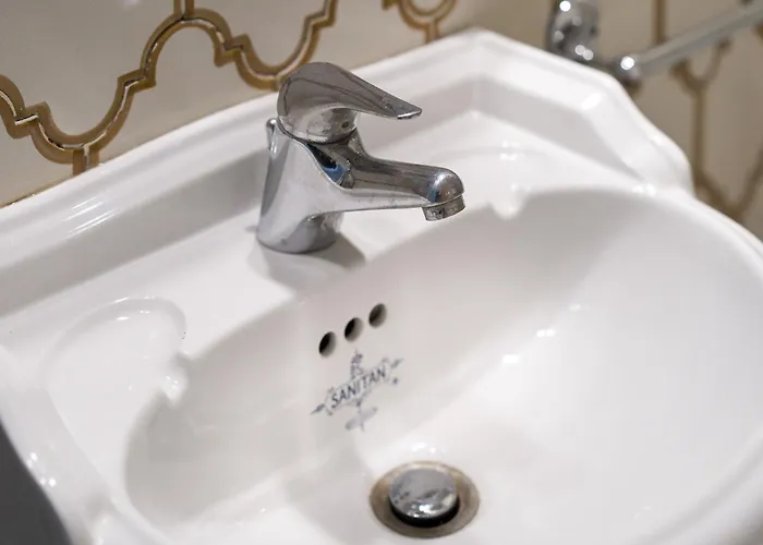 Appartement Acciaiuoli 18 *