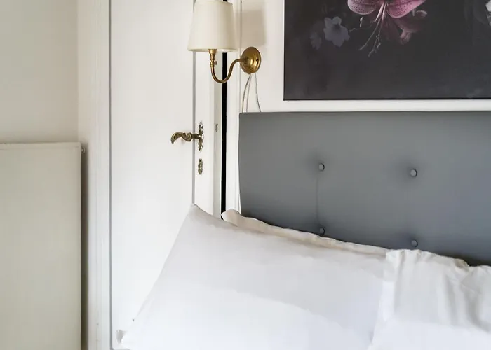 Acciaiuoli 18 Florence